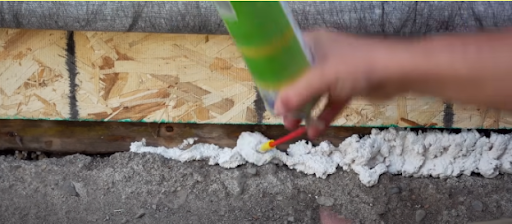 Siding around windows - Foaming